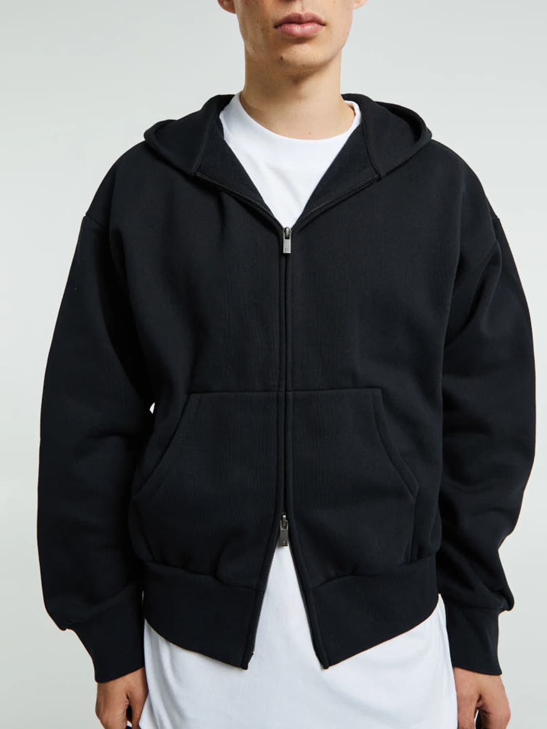 25SS 에센셜 클래식 풀 집업 후드 제트 블랙 상품이미지3