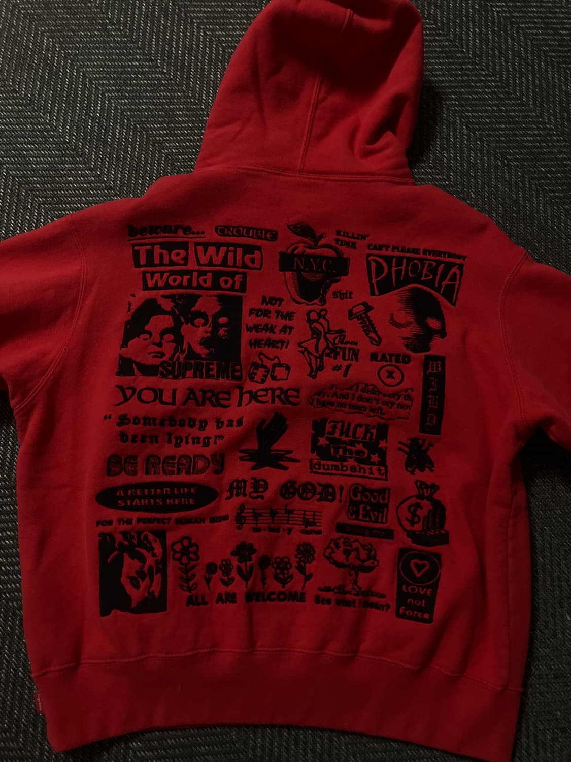 슈프림 자수 레드후드 상품이미지2