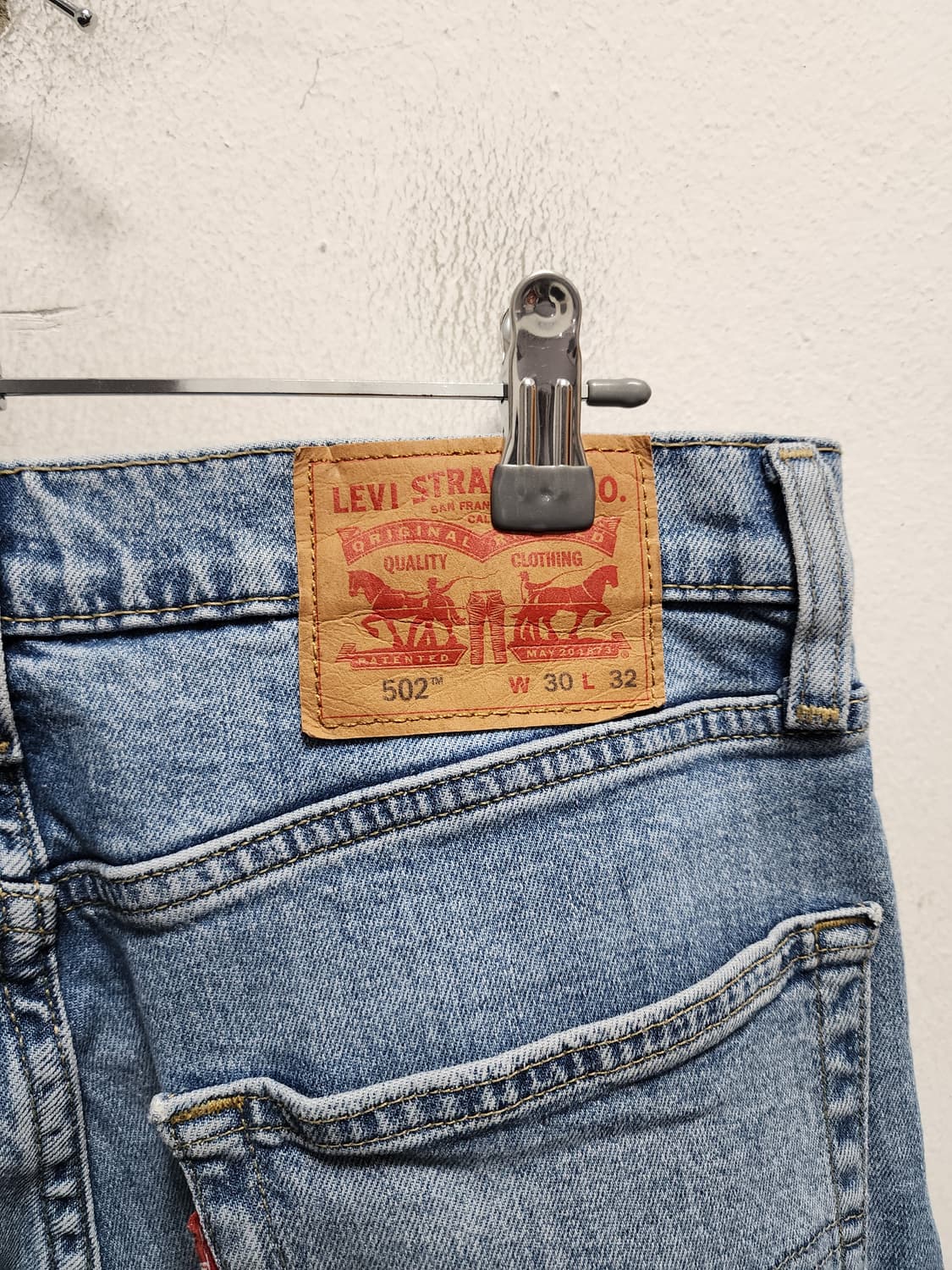 리바이스 502 연청 데님 상품이미지3