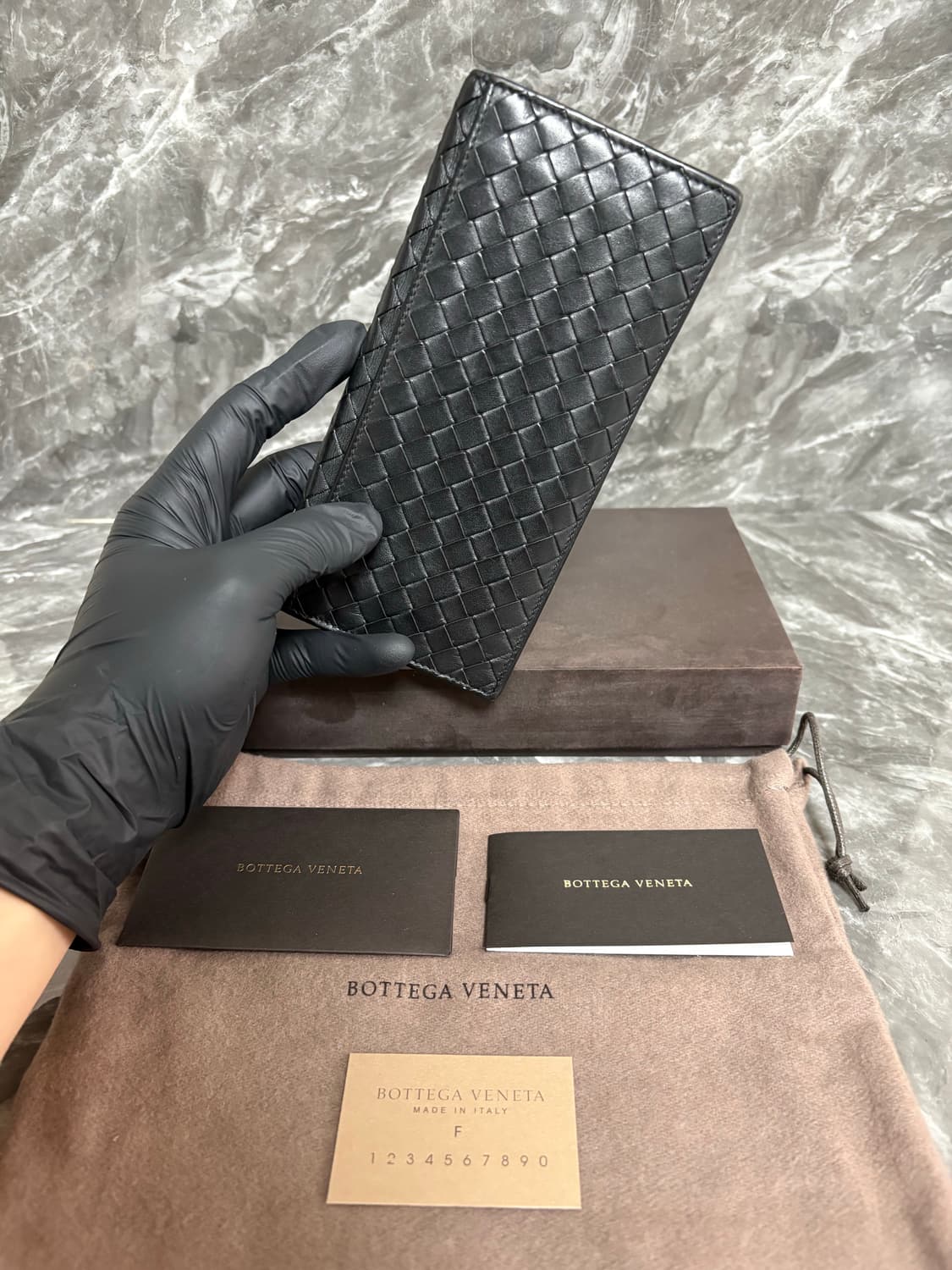 보테가베네타 인트레치아토 장지갑 상품이미지2