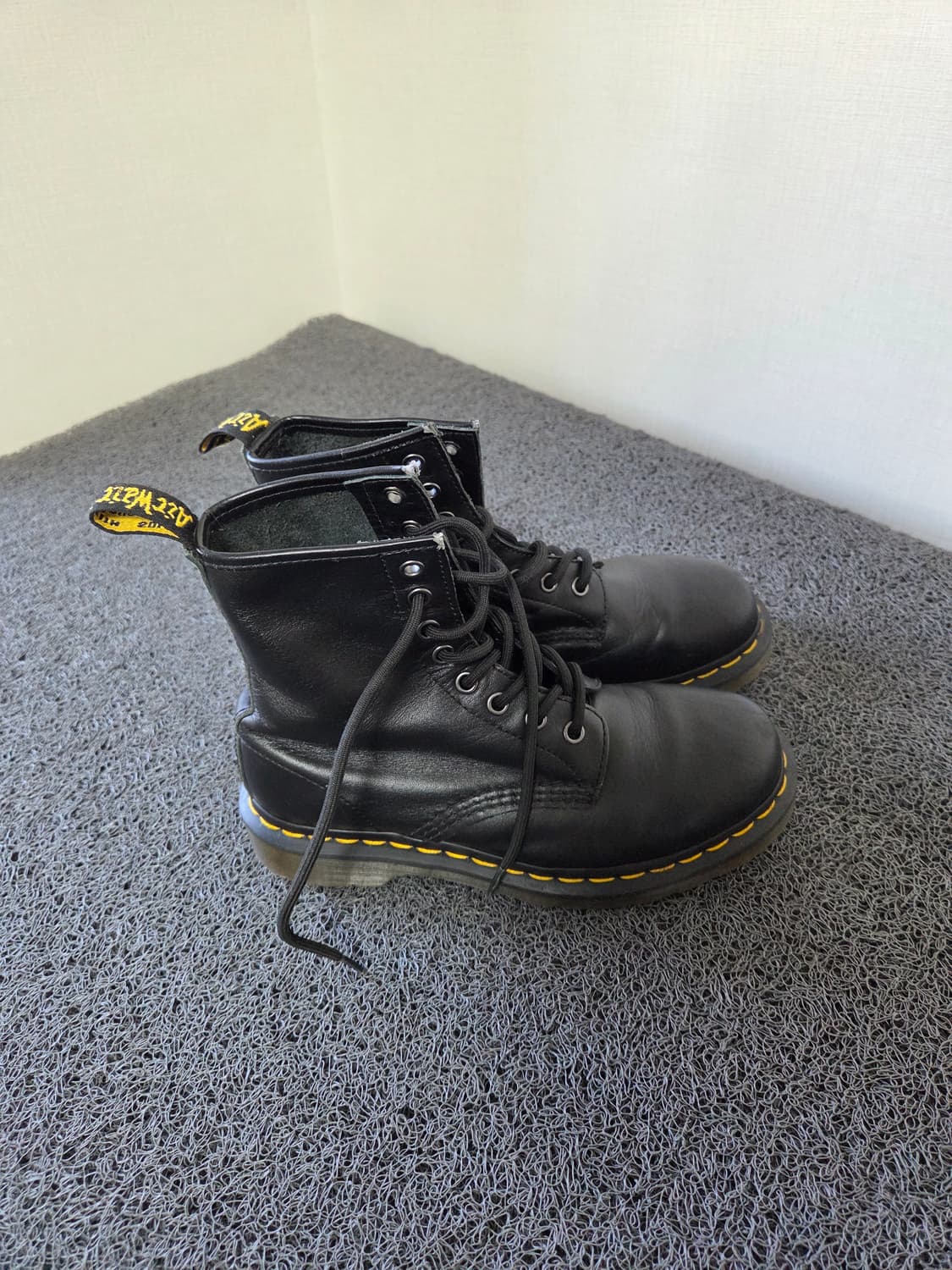 닥터마틴 1460 워커 부츠(UK4) 상품이미지1