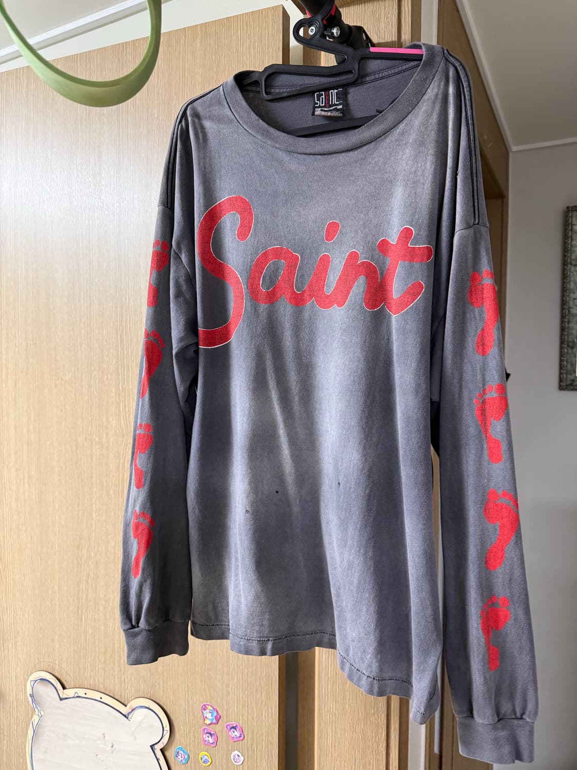 (XL) 세인트미카엘 글리코상 풋프린팅 롱슬리브 팝니다 상품이미지1