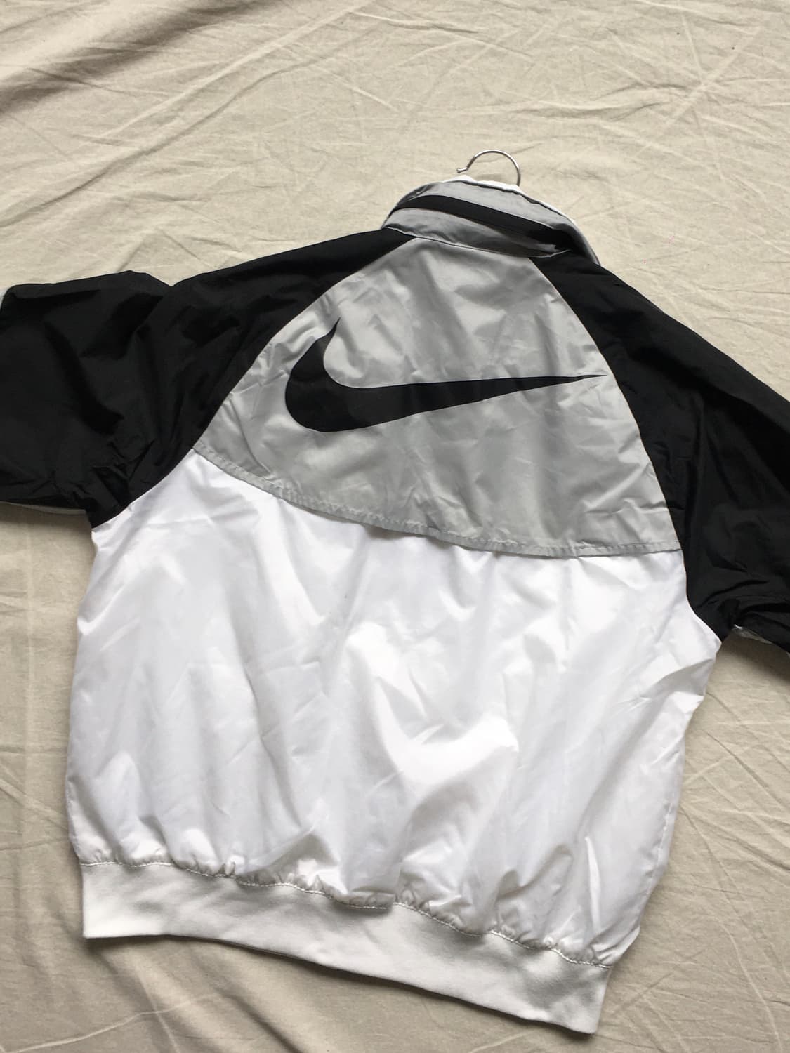 나이키 백스우시 바람막이 상품이미지4