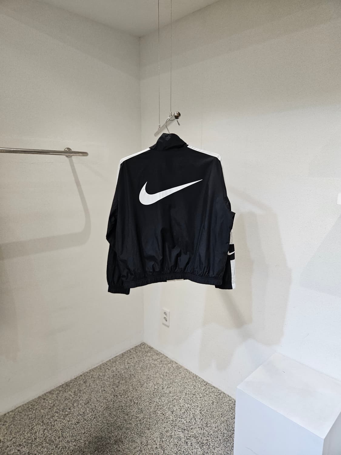 나이키 빅스우시 바람막이 상품이미지2