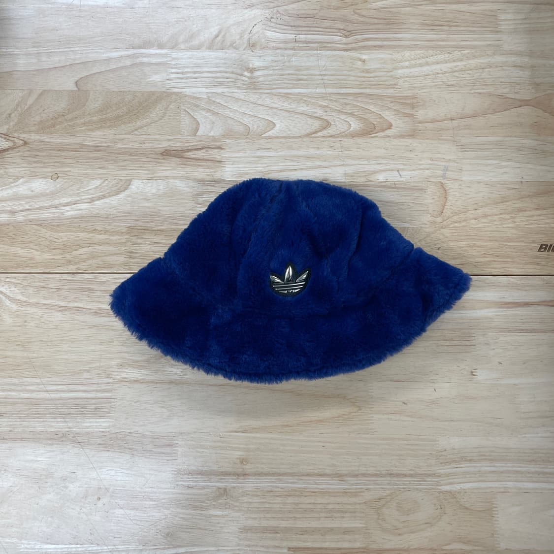 아디다스 코발트블루 퍼 버킷햇 F 상품이미지1