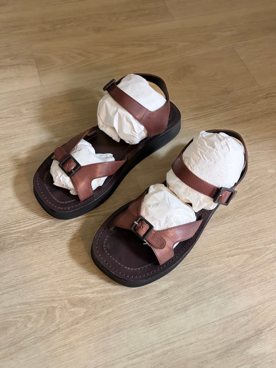 더로우 게리샌들 37.5사이즈 상품이미지3