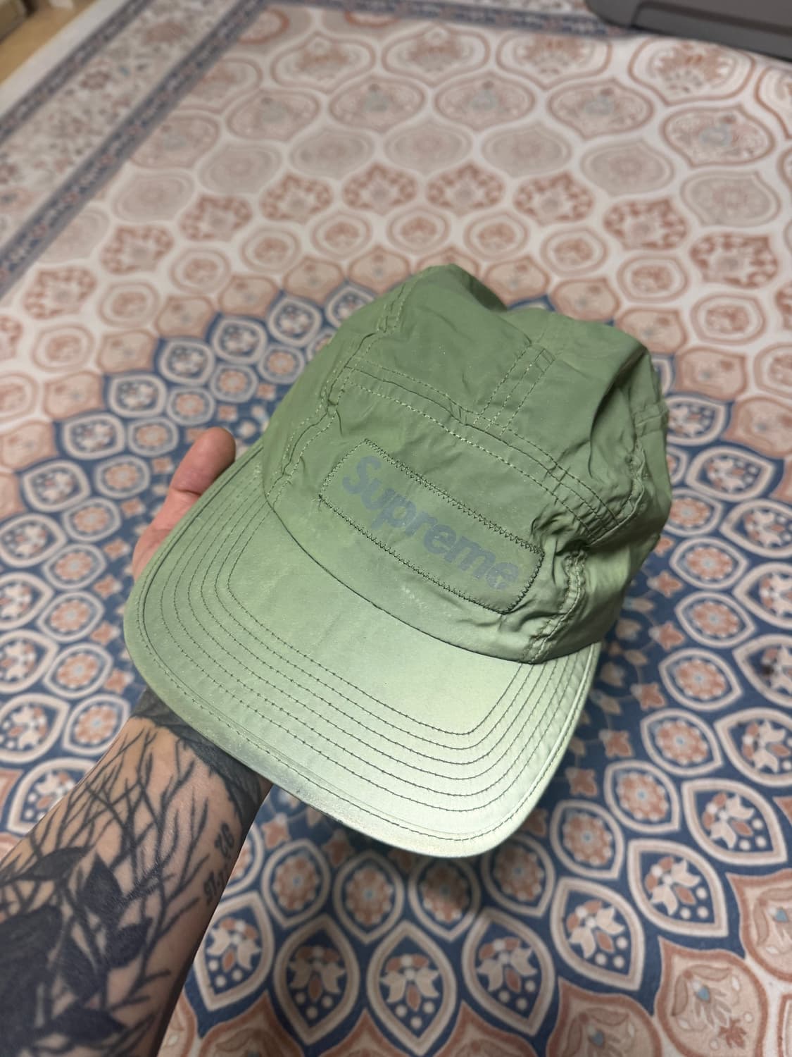 슈프림 리플렉티브 캠프캡 상품이미지1