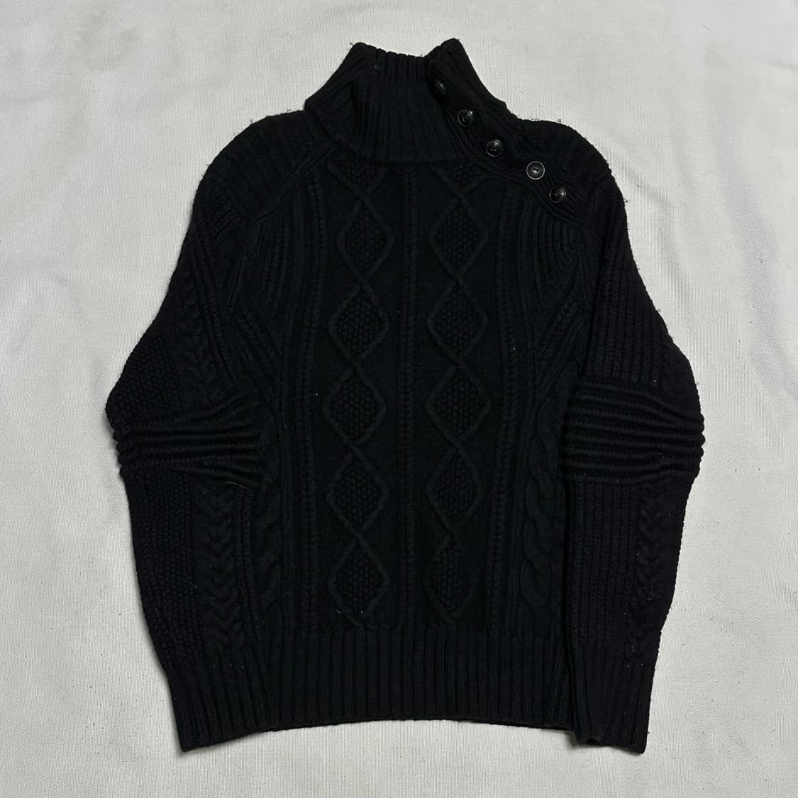 M 폴로랄프로렌 숄더 넥 버튼 블랙 메리노 울 니트 상품이미지2