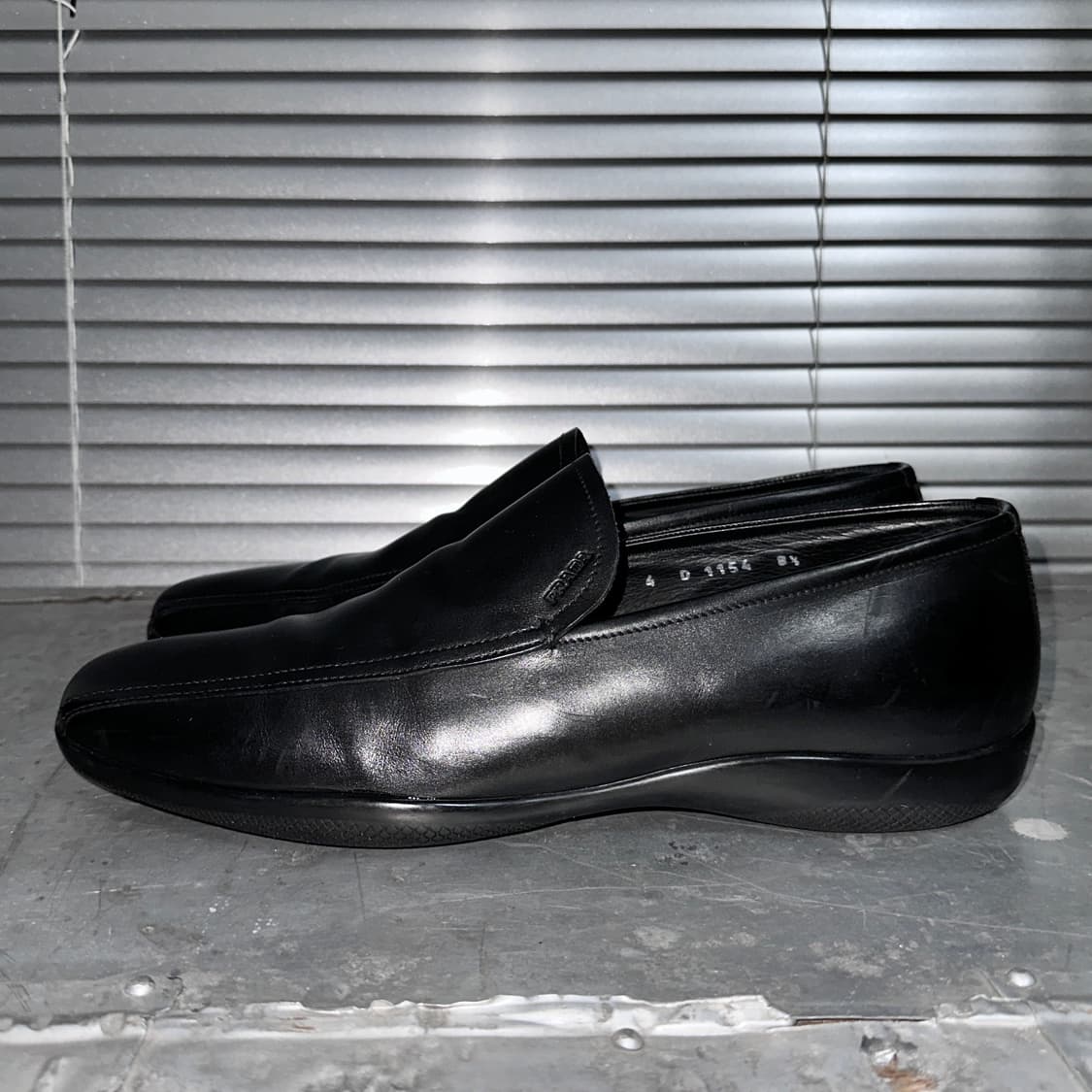 00s 빈티지 블락 프라다 스포츠 스퀘어 토 로퍼 상품이미지3