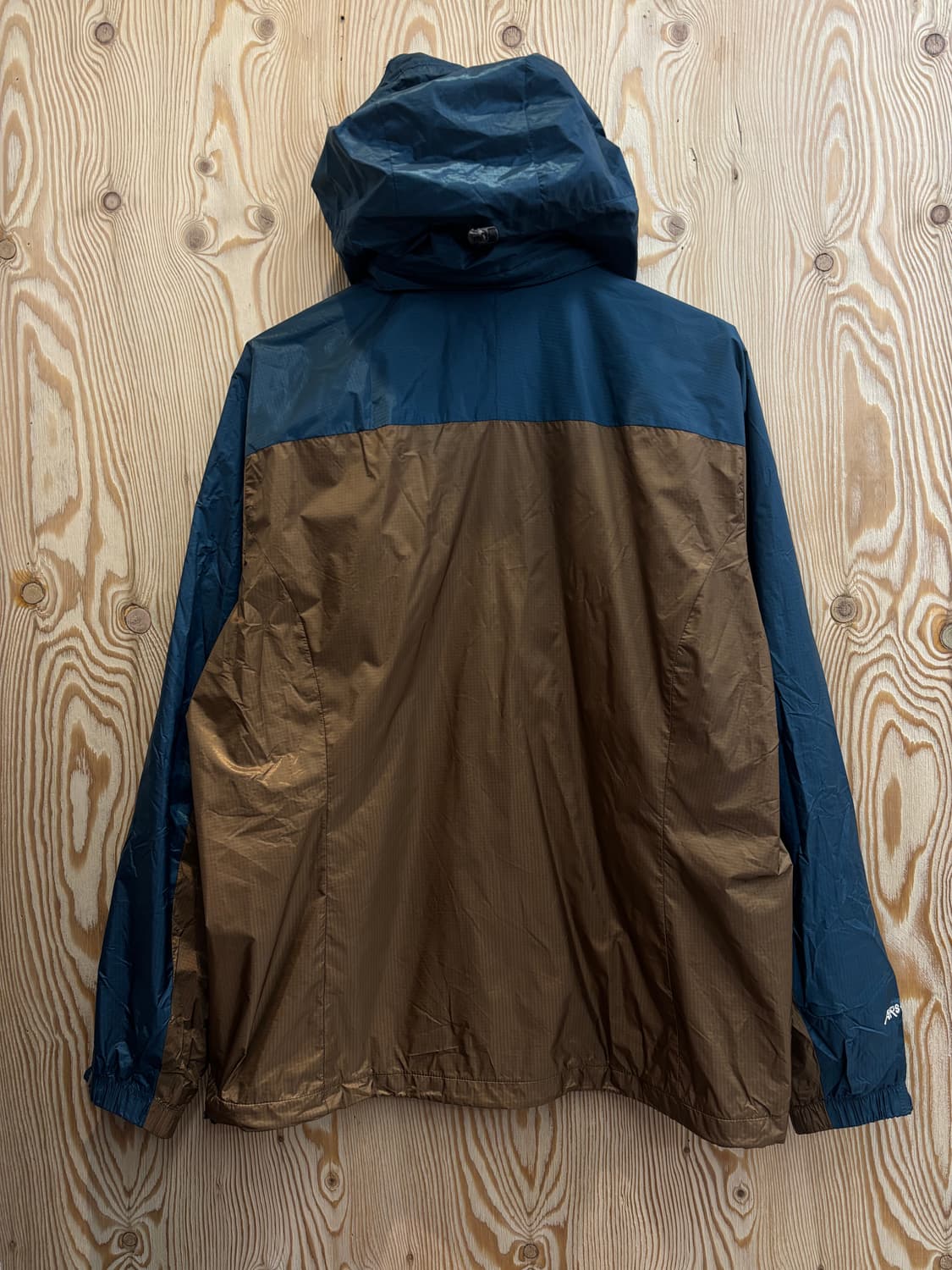 마운틴하드웨어 에어쉴드 바람막이 상품이미지3