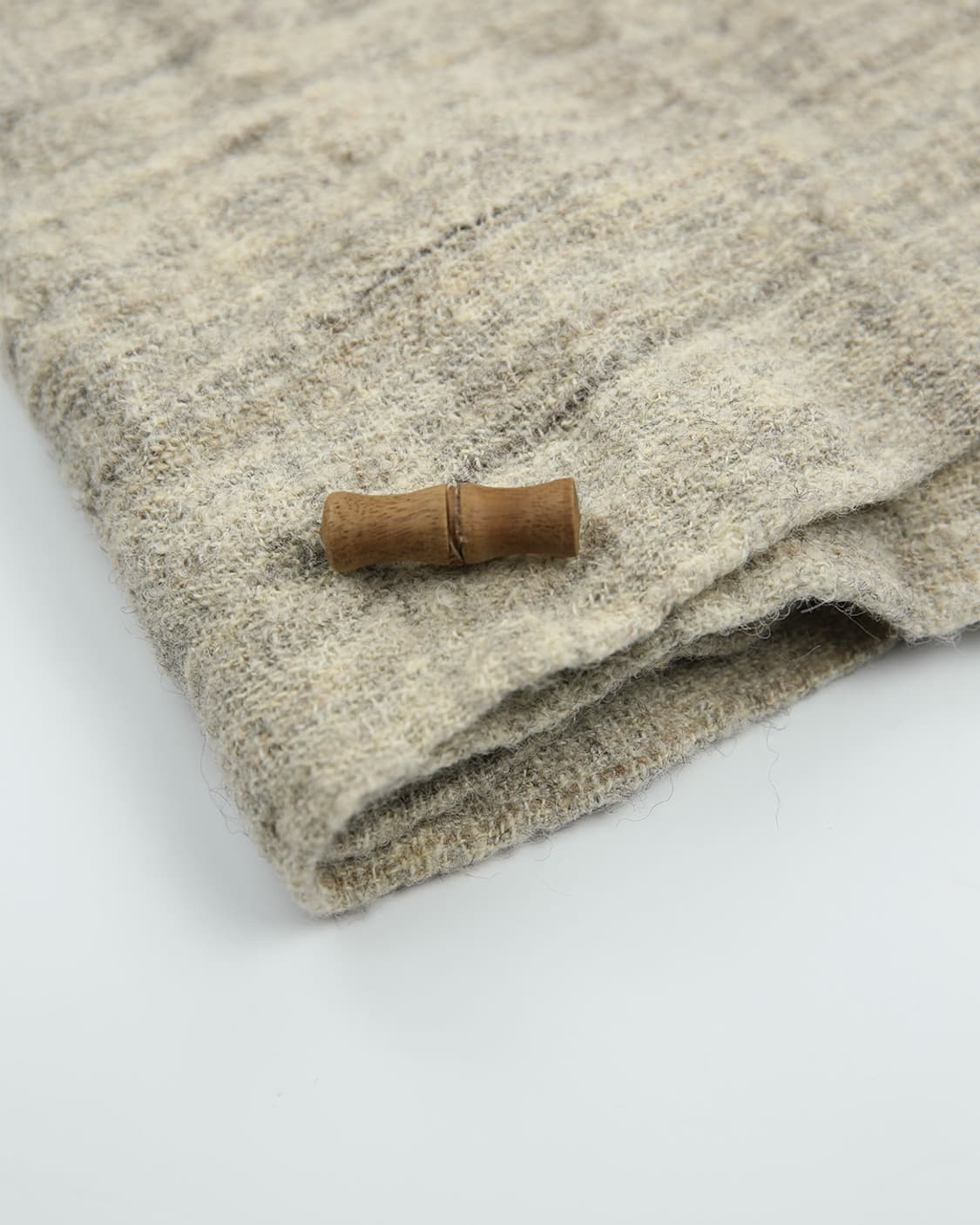 Handwoven Linen Blend Shawl 상품이미지3
