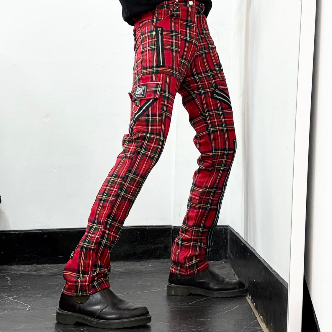 Tiger of London 멀티지퍼 타탄체크 펑크 팬츠 상품이미지3