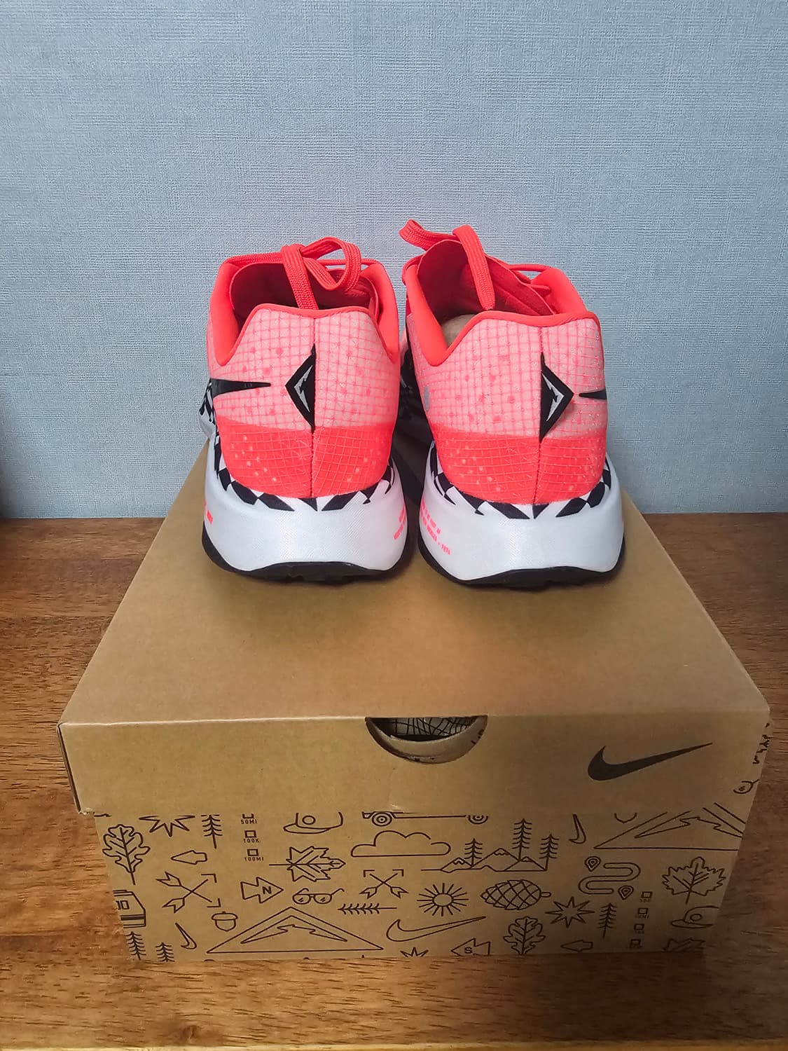 나이키 울트라 플라이 트레일 285 상품이미지3