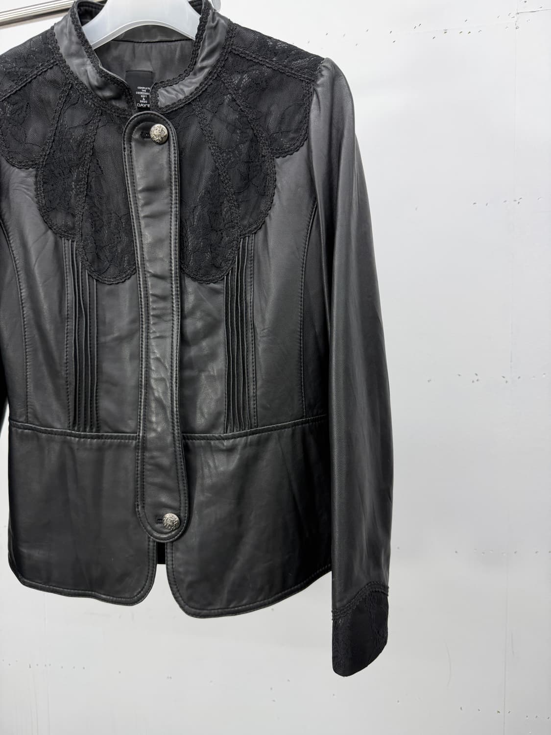 Lace Collar Lambskin Jacket 상품이미지6