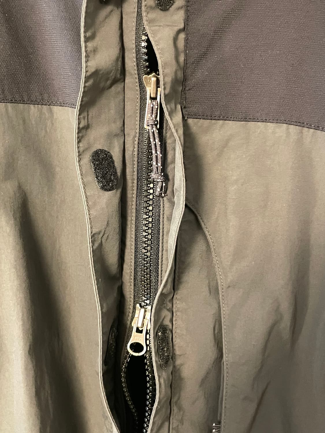 마운틴하드웨어 윈드브레이커  상품이미지8