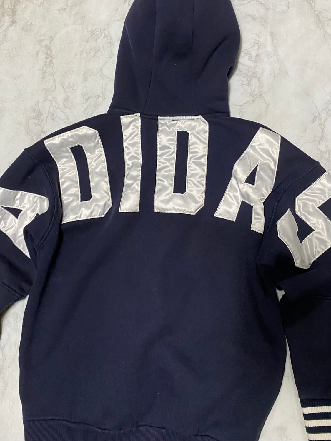 아디다스 빅로고 양털 기모 후드 여성 90 사이즈 상품이미지4