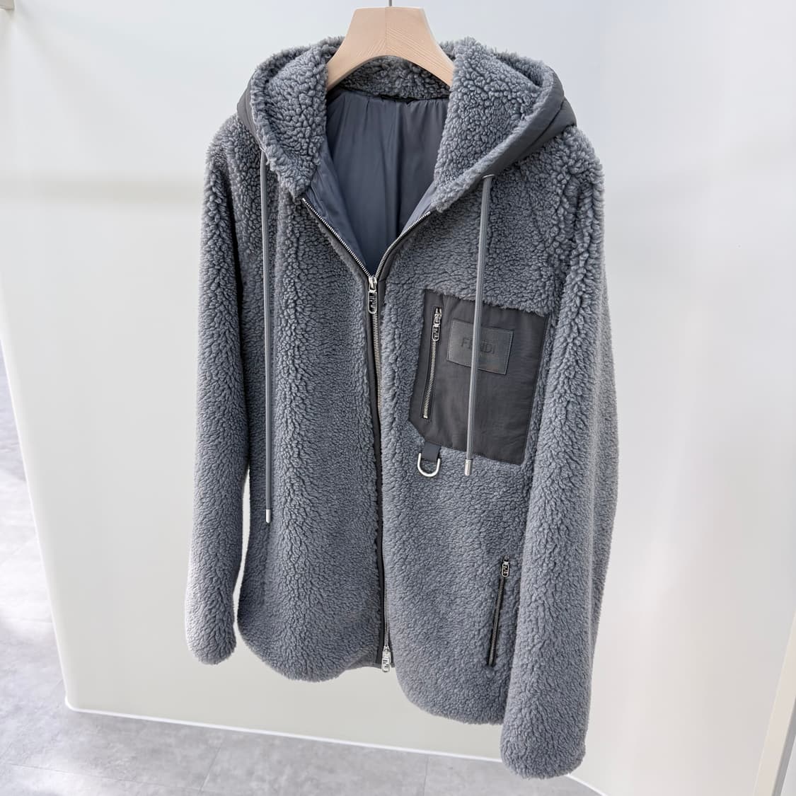 [S+급/52] 펜디 시어링 후리스 후드 자켓 그레이 상품이미지2