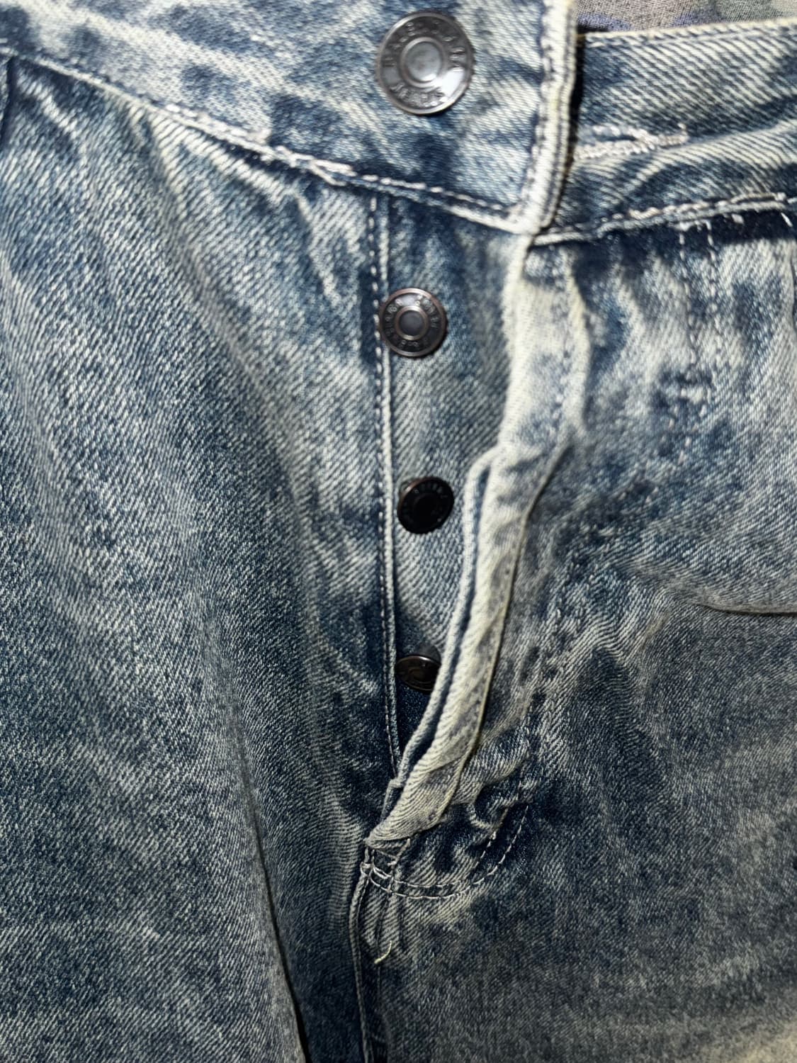 BALENCIAGA SLASHED JEANS CAMO 상품이미지3