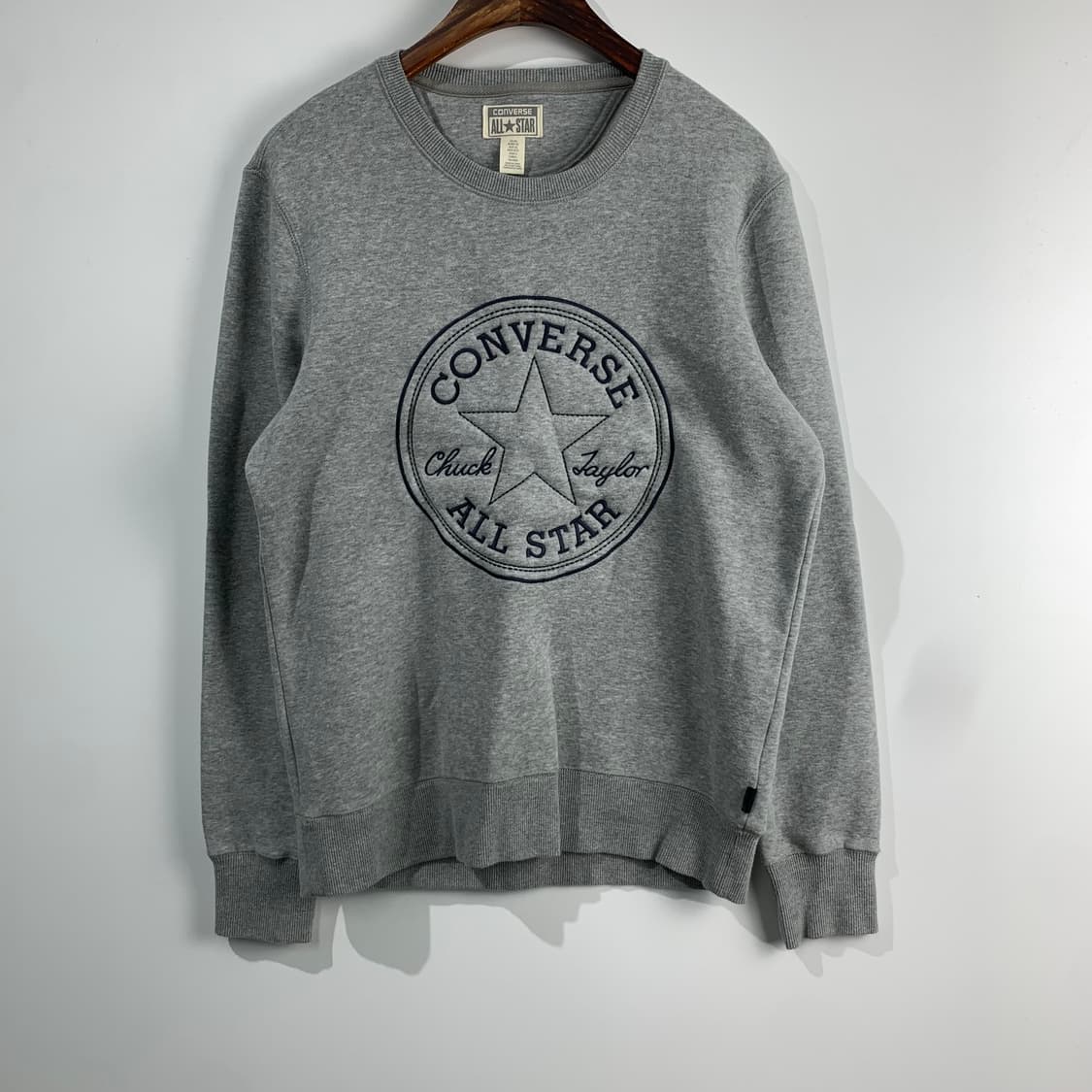 컨버스 y2k 와투케 스타 빅로고 맨투맨 상품이미지2