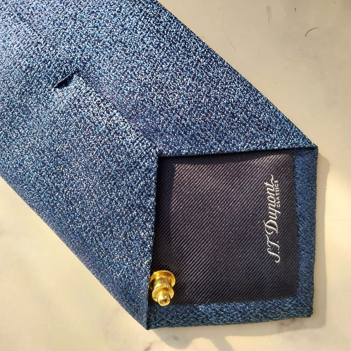 에스 티 듀퐁 실크 블루 솔리드 넥타이 8.1cm A+등급 K1717
 상품이미지8