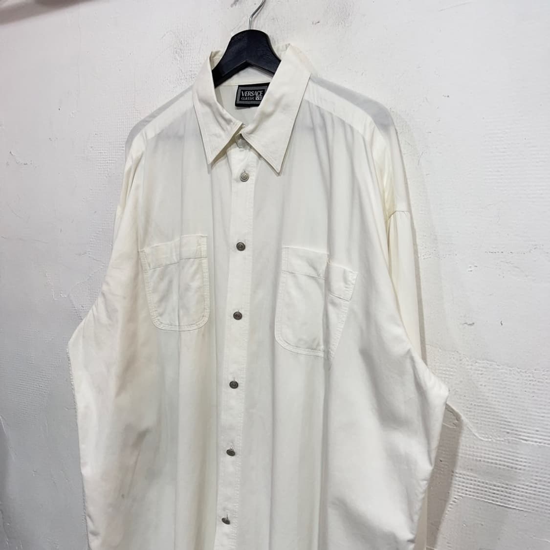 베르사체 아카이브 화이트 솔리드 셔츠 상품이미지4