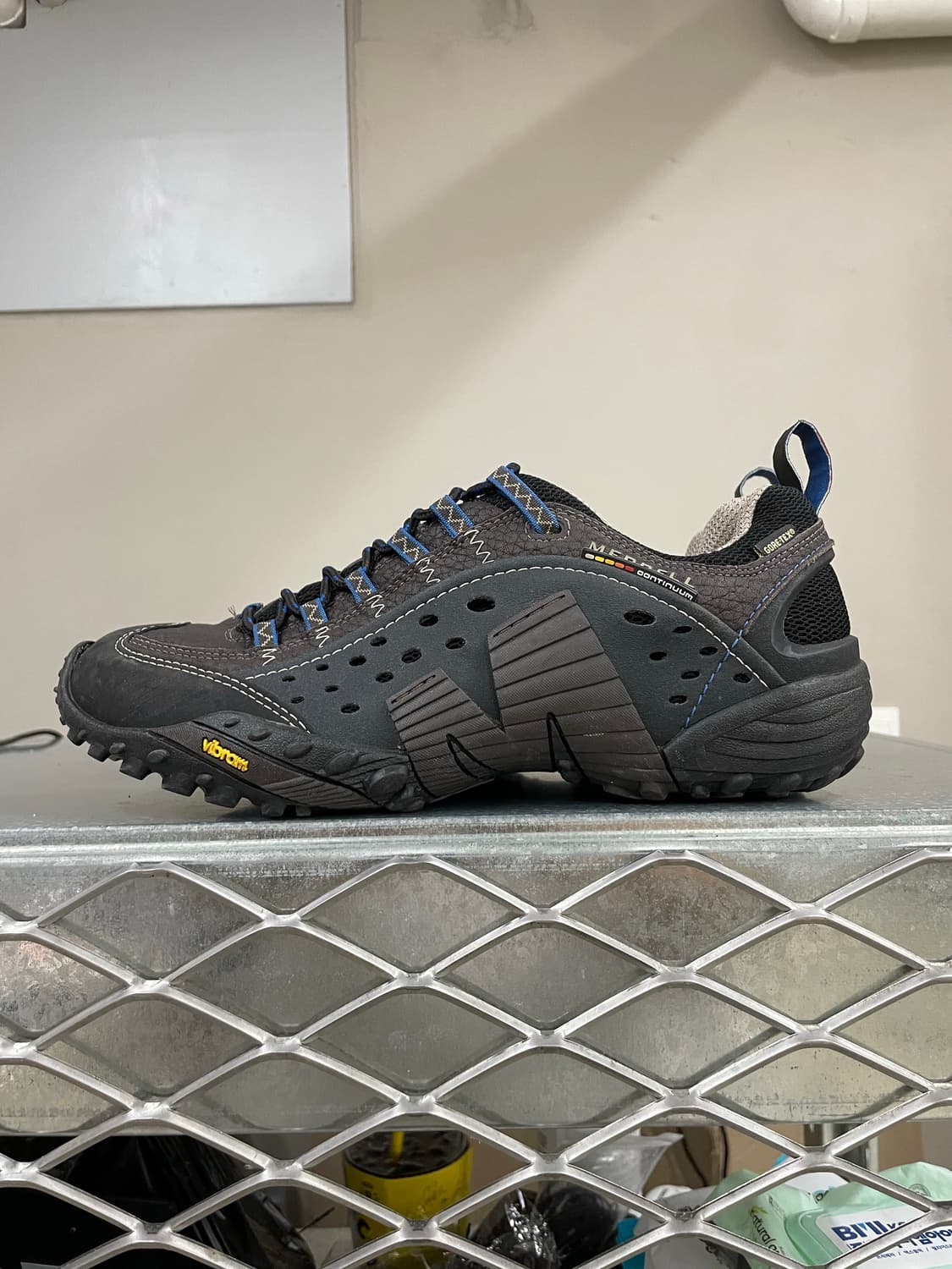 머렐 인터셉트 트래킹화 43 상품이미지1