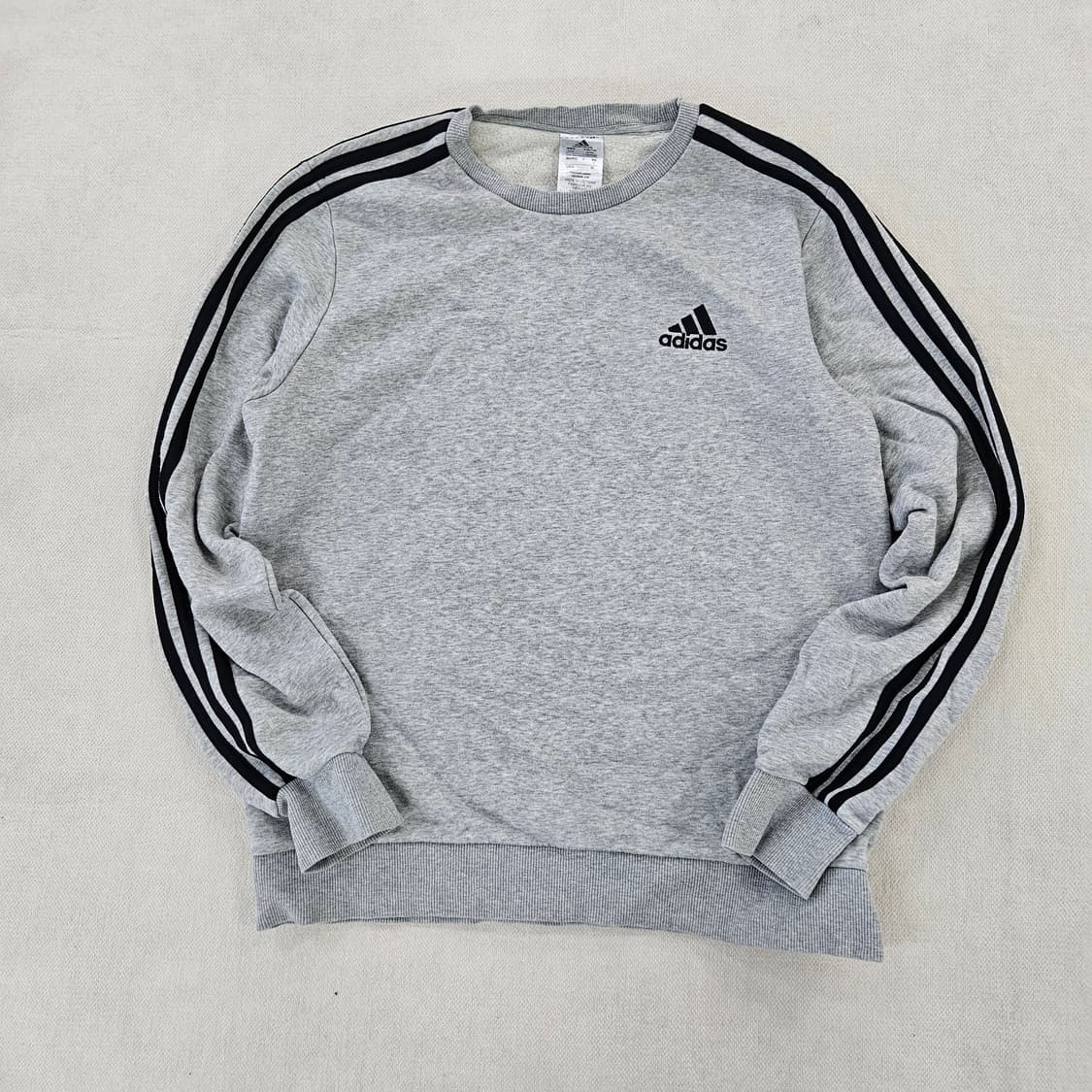 [L] 아디다스 삼선 그레이 기모 맨투맨 0115YH1 상품이미지2
