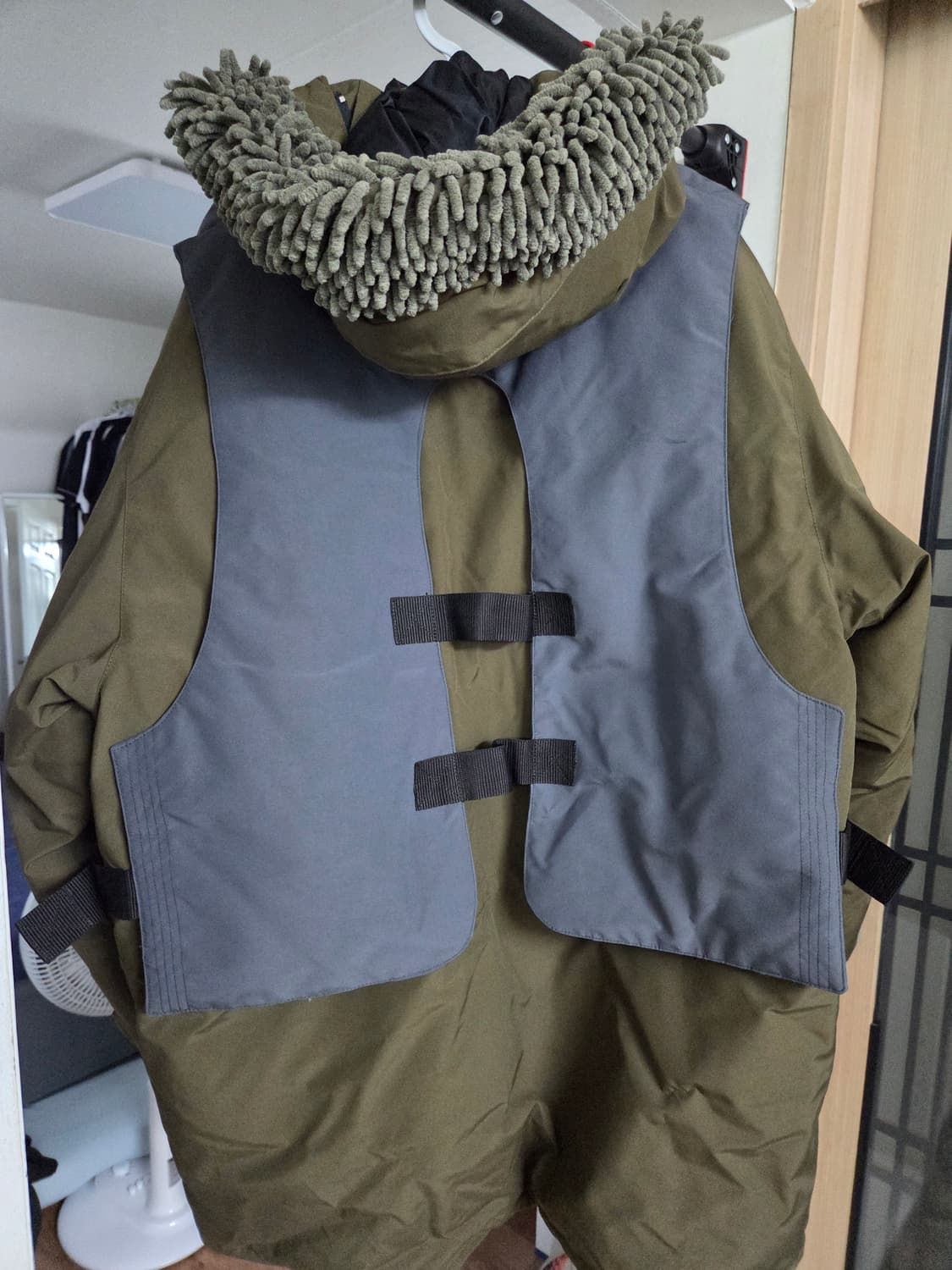 캐나다구스 콜라보 살레헤 벰버리 익스페디션 파카 새제품 상품이미지4