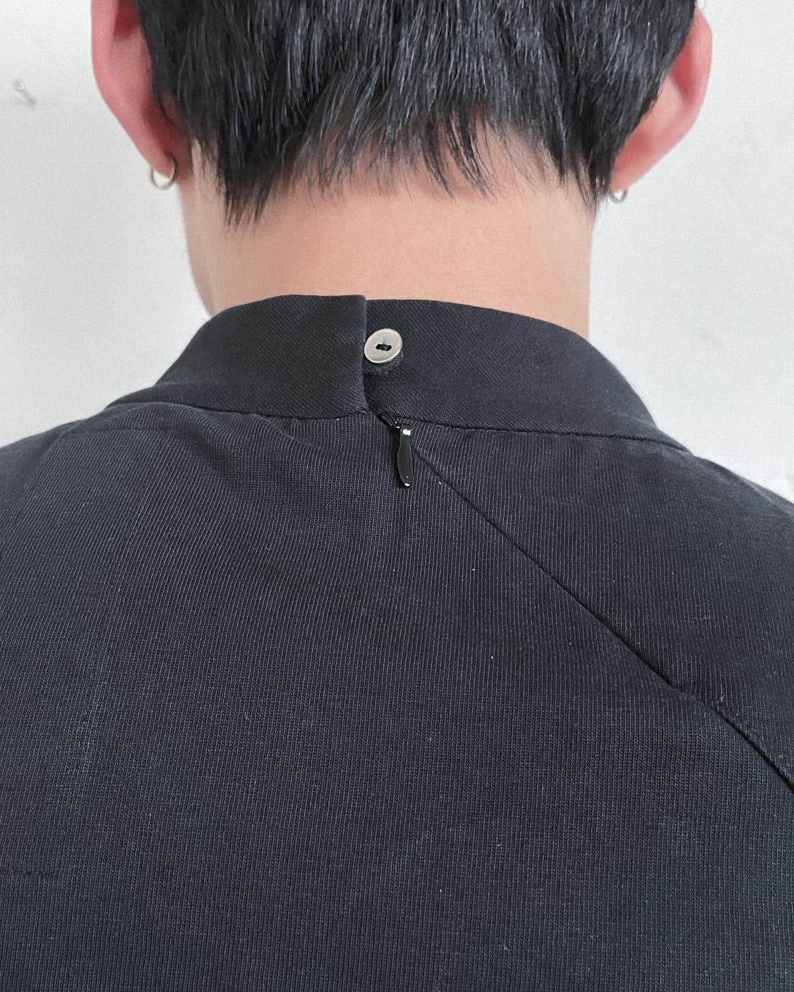 xperiment 사선지퍼 하이넥 하프슬리브 탑 상품이미지5