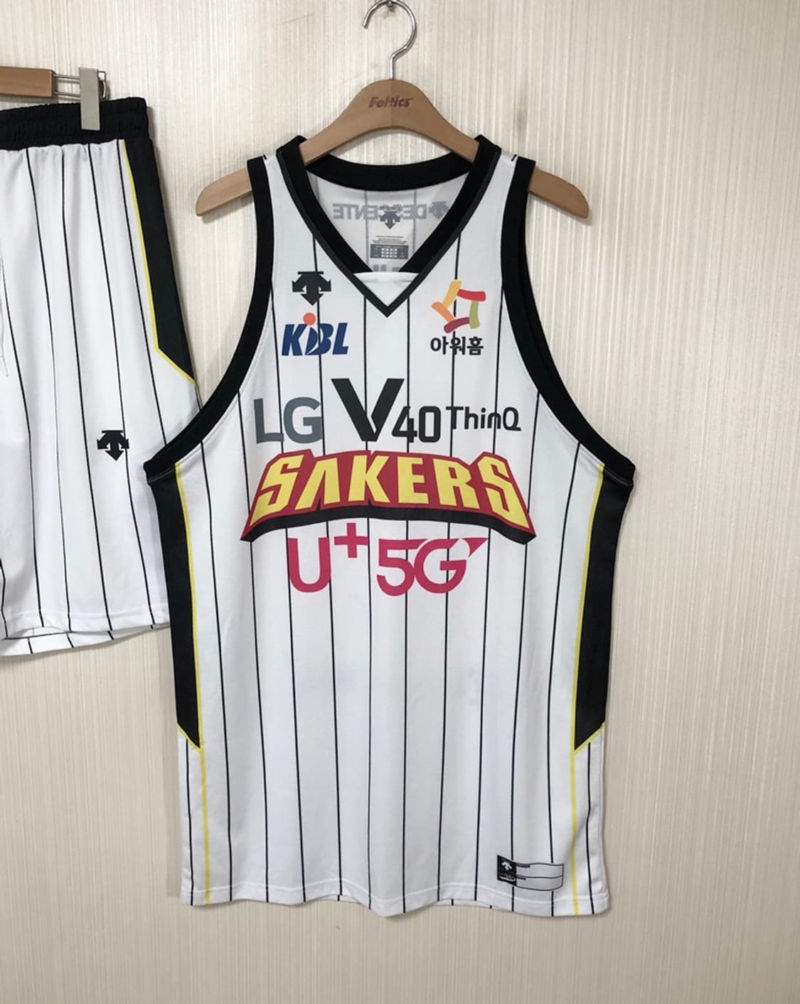 KBL 데상트 창원 LG세이커스 유니폼2XL/쇼츠3XL 상품이미지2
