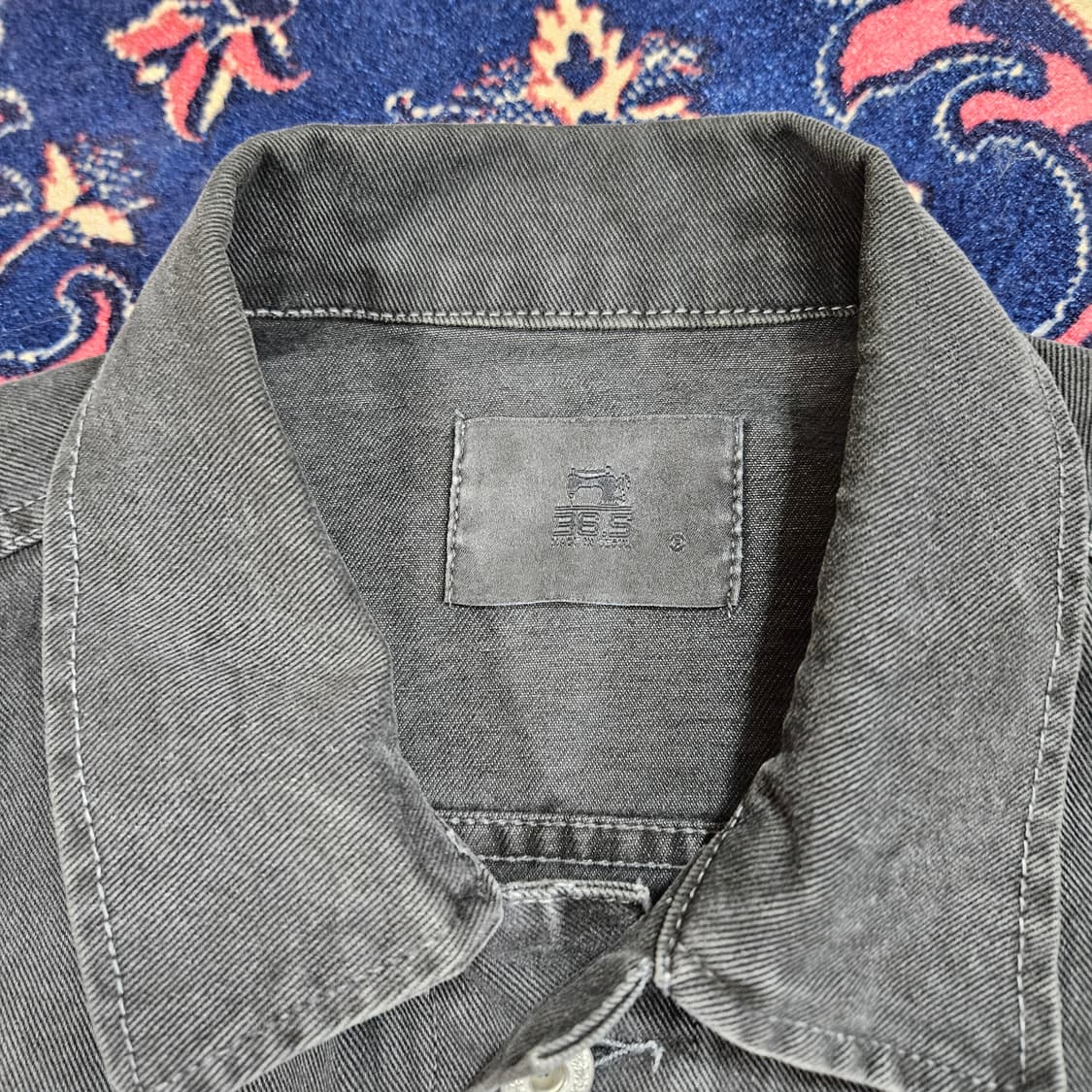 36.5 in Seoul 루즈핏 밑단 컷팅 흑청 데님 자켓 Free 상품이미지5