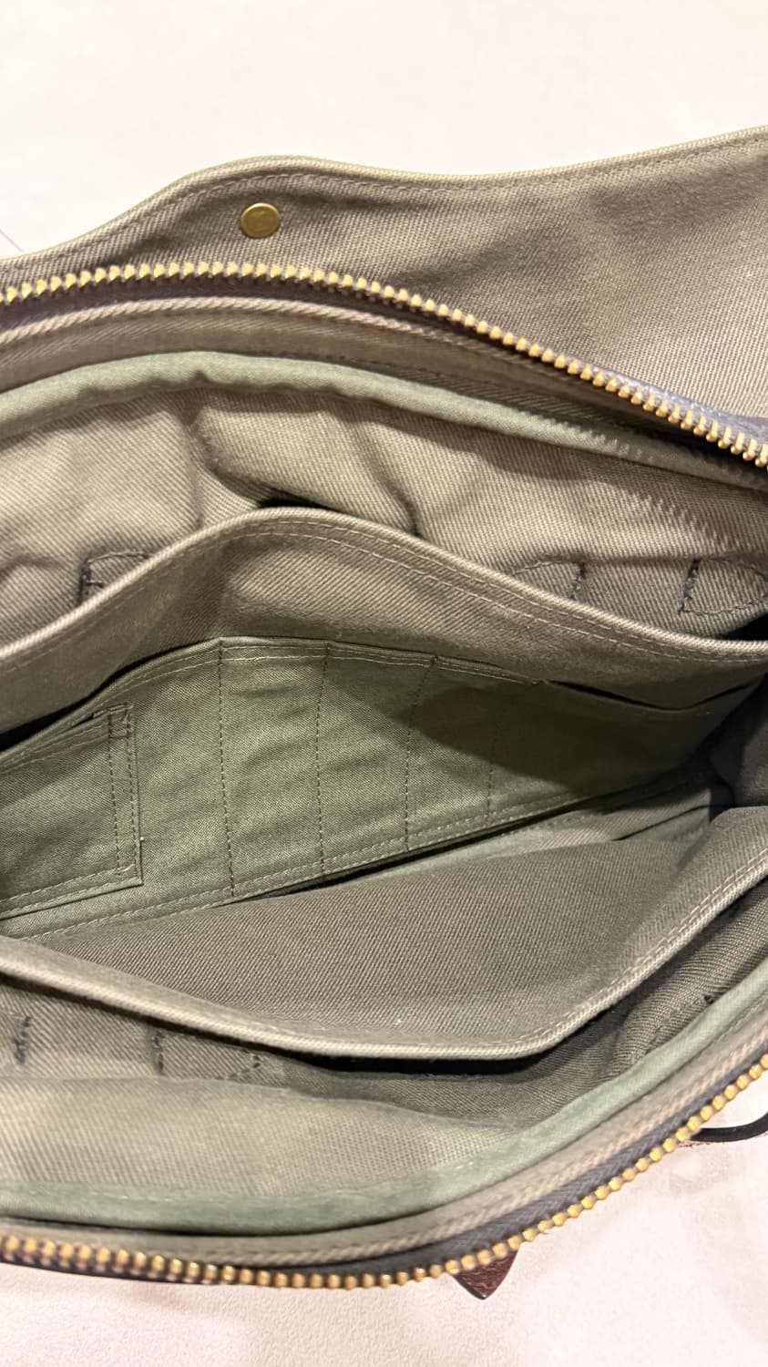 필슨 브리프케이스 256 오터그린 상품이미지5