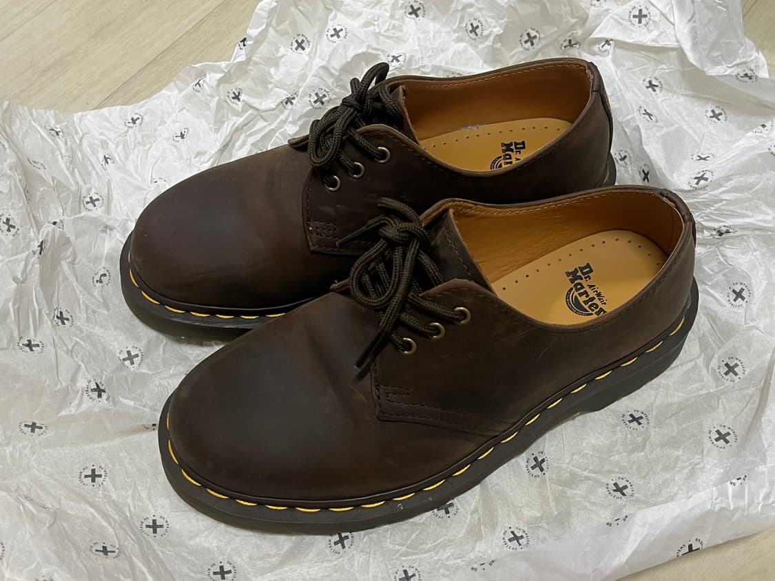 닥터마틴 1461 크레이지호스 다크 브라운 230 상품이미지1
