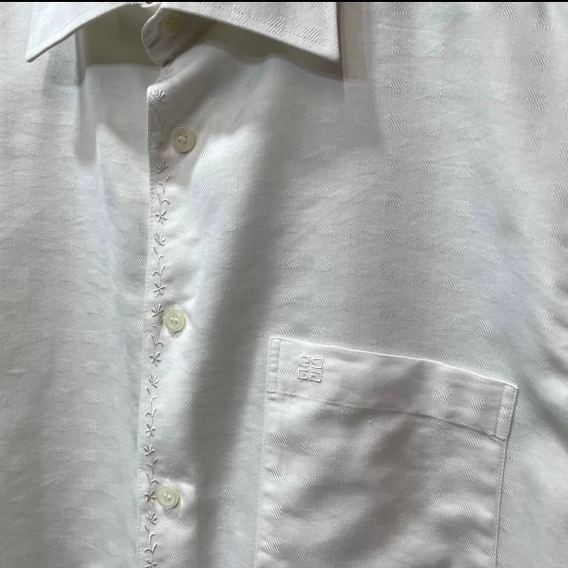 지방시 패턴 와이셔츠 상품이미지3