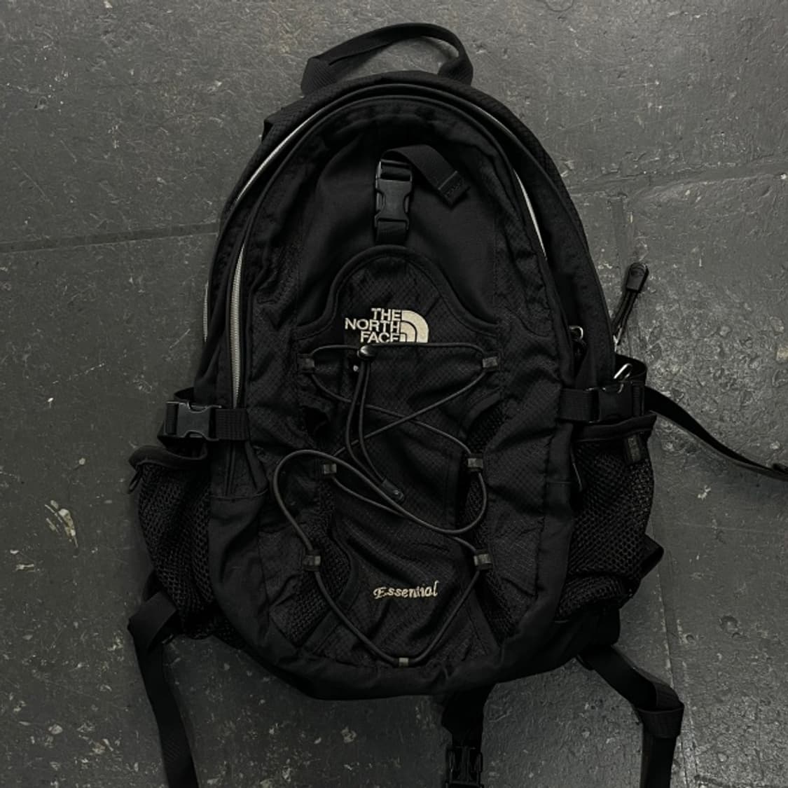 노스페이스 에센셜 고프코어 백팩  상품이미지1