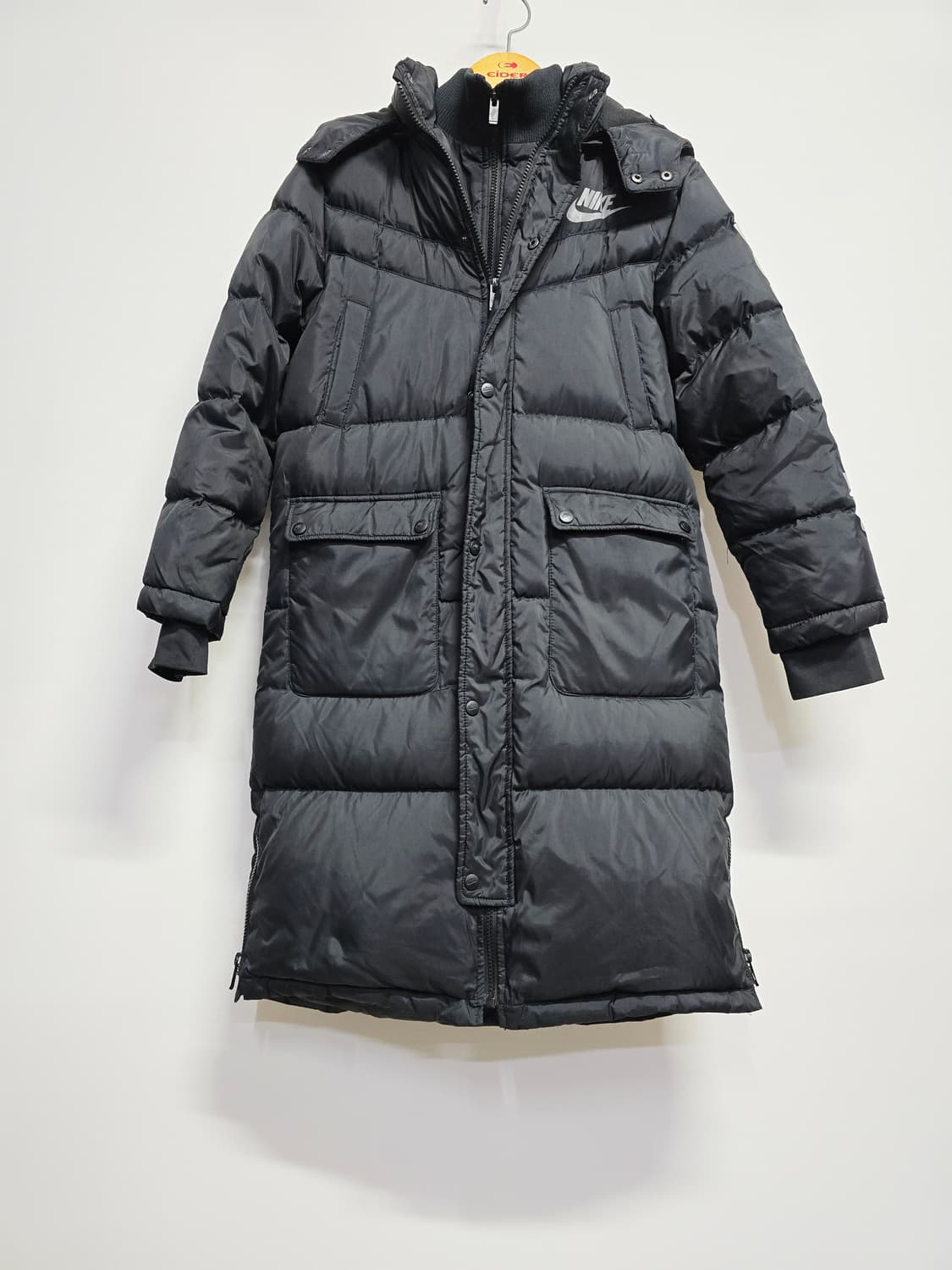 나이키키즈 블랙 롱패딩 상품이미지1