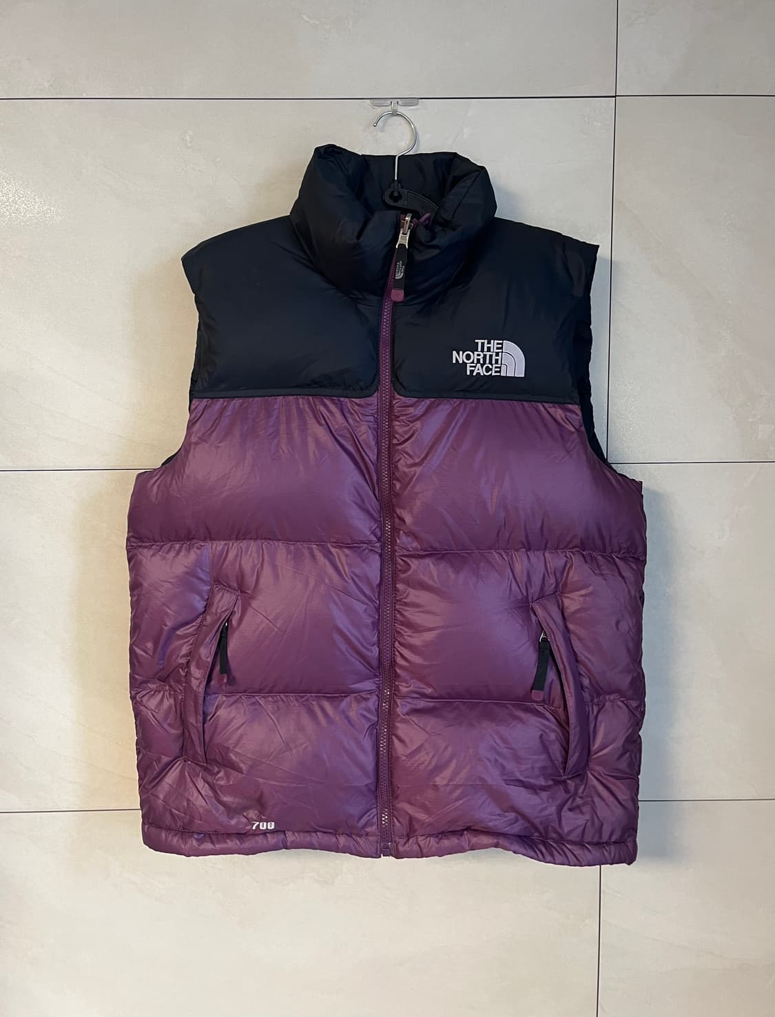 노스페이스 눕시 700 패딩 조끼 퍼플 (95 size)  상품이미지1