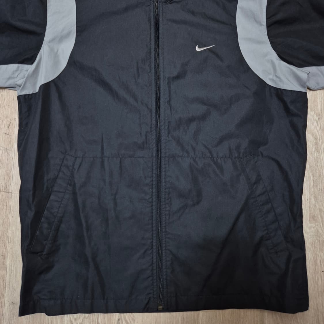 나이키 스우시 00s 올드스쿨 반팔 바람막이 트랙 자켓 M(95) 상품이미지3