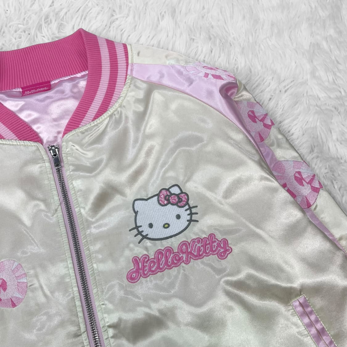 헬로키티 굿즈 키티 자수 스카잔 자켓 핑크 상품이미지6