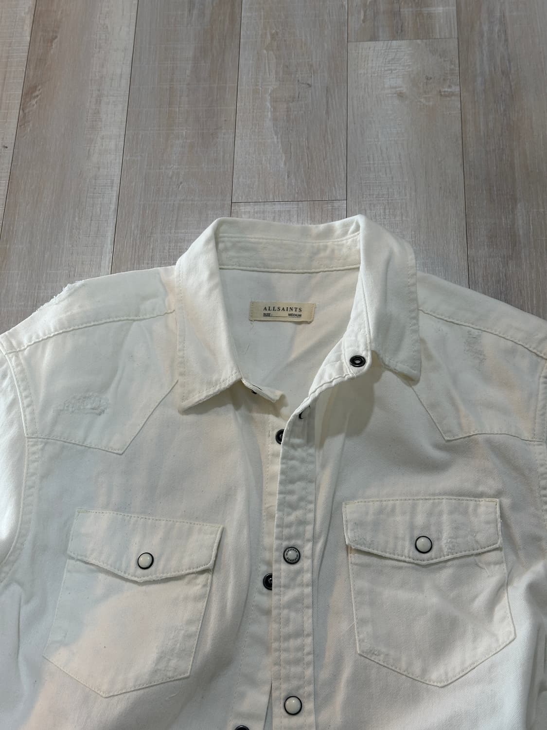 올세인츠 웨스턴 회이트 셔츠 자켓 판매합니다. 상품이미지2