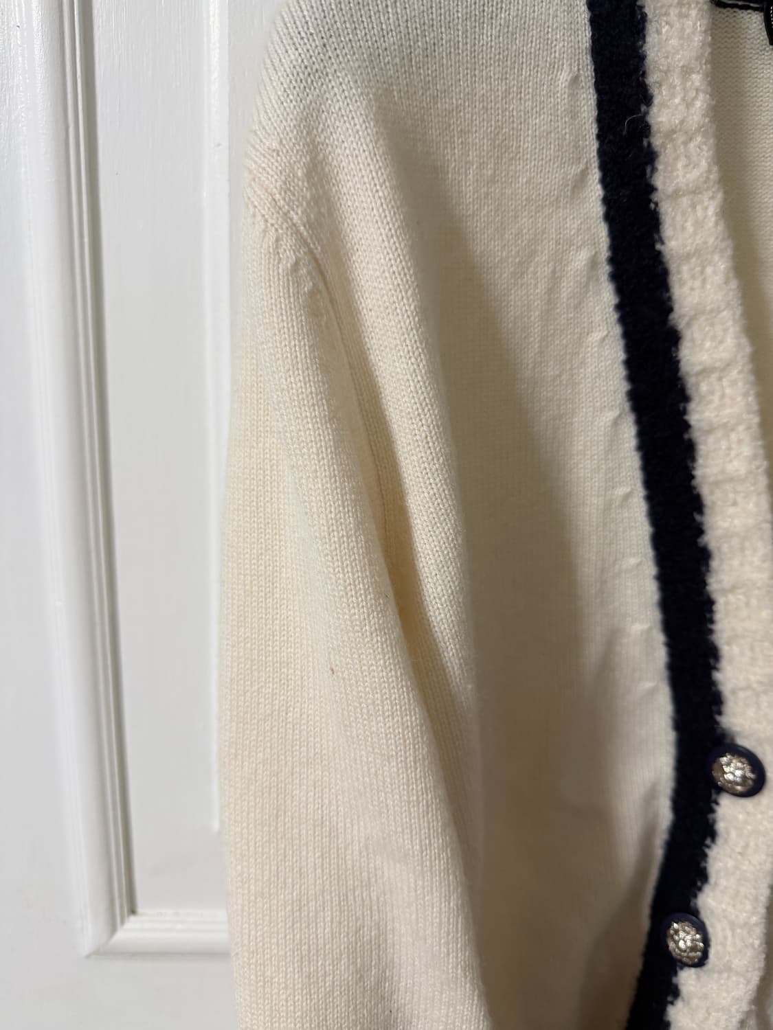 샤넬 크루즈 컬렉션 스노우쇼 캐시미어 가디건 상품이미지7