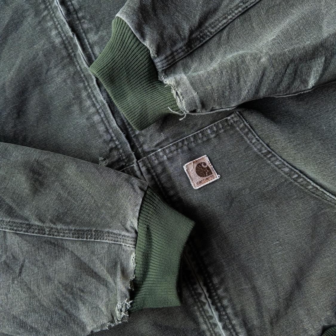 칼하트 J26 모스 그린 후드집업 자켓 상품이미지4