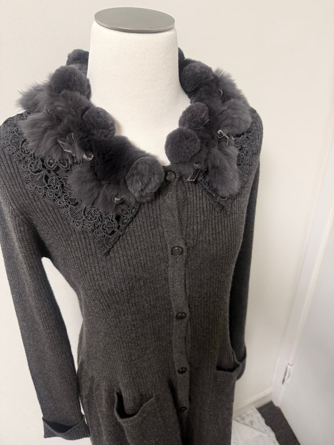 폼폼 러블리 원피스 차콜그레이 상품이미지4