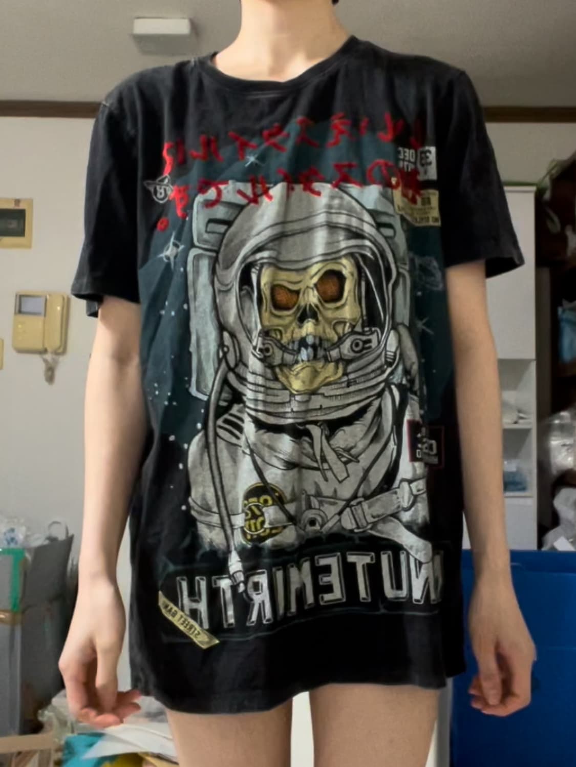 minute mirth 라지 반팔 티셔츠 흑청 벨벳 스컬 블랙 검정사이키 상품이미지1