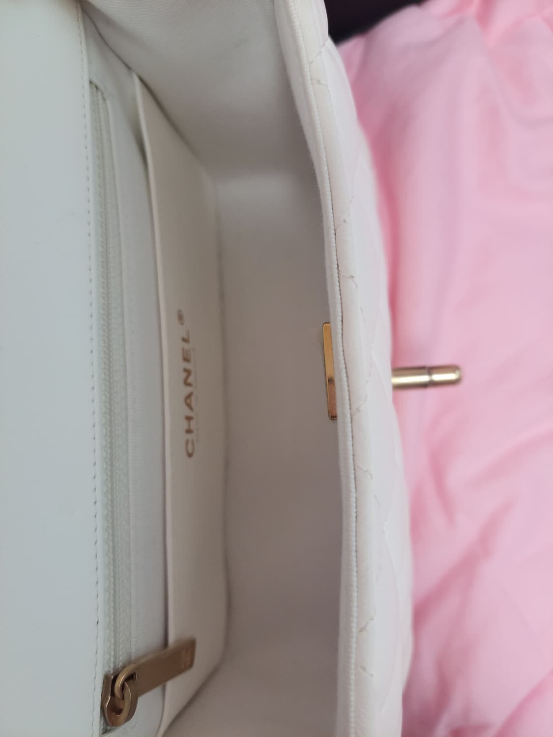 정품)급처미사용새상품!샤넬 내장칩 로고참 플랩백 크로스백 숄더백 가방 상품이미지4