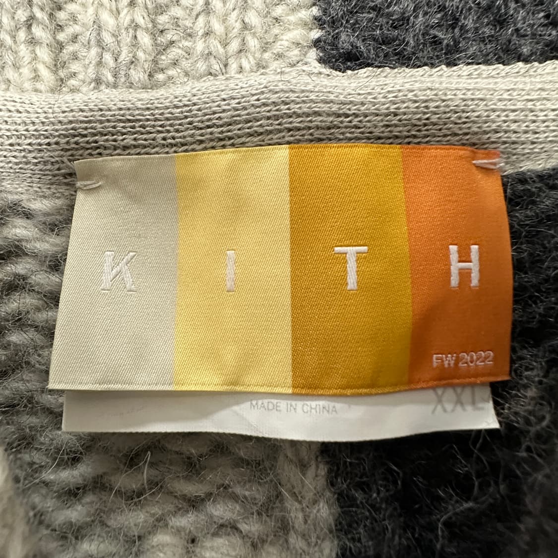 KITH doubtless peaks full zip cardigan 상품이미지5