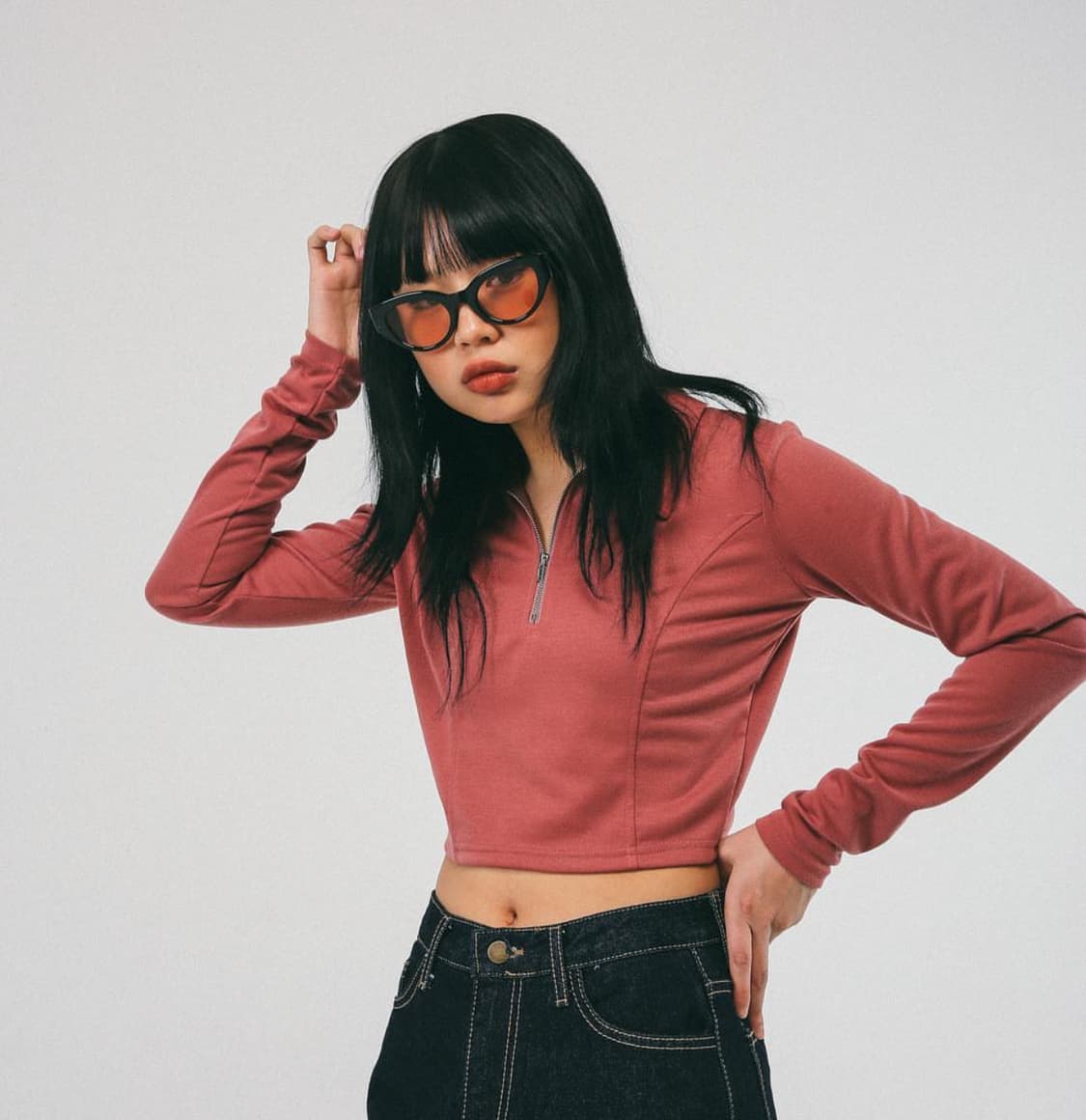 블랙업 크롭 긴팔 티셔츠 블루‼️ 상품이미지1