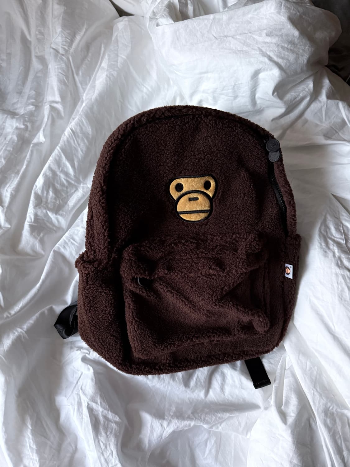 [새상품] 베이프 마일로 대형 퍼 백팩 상품이미지1