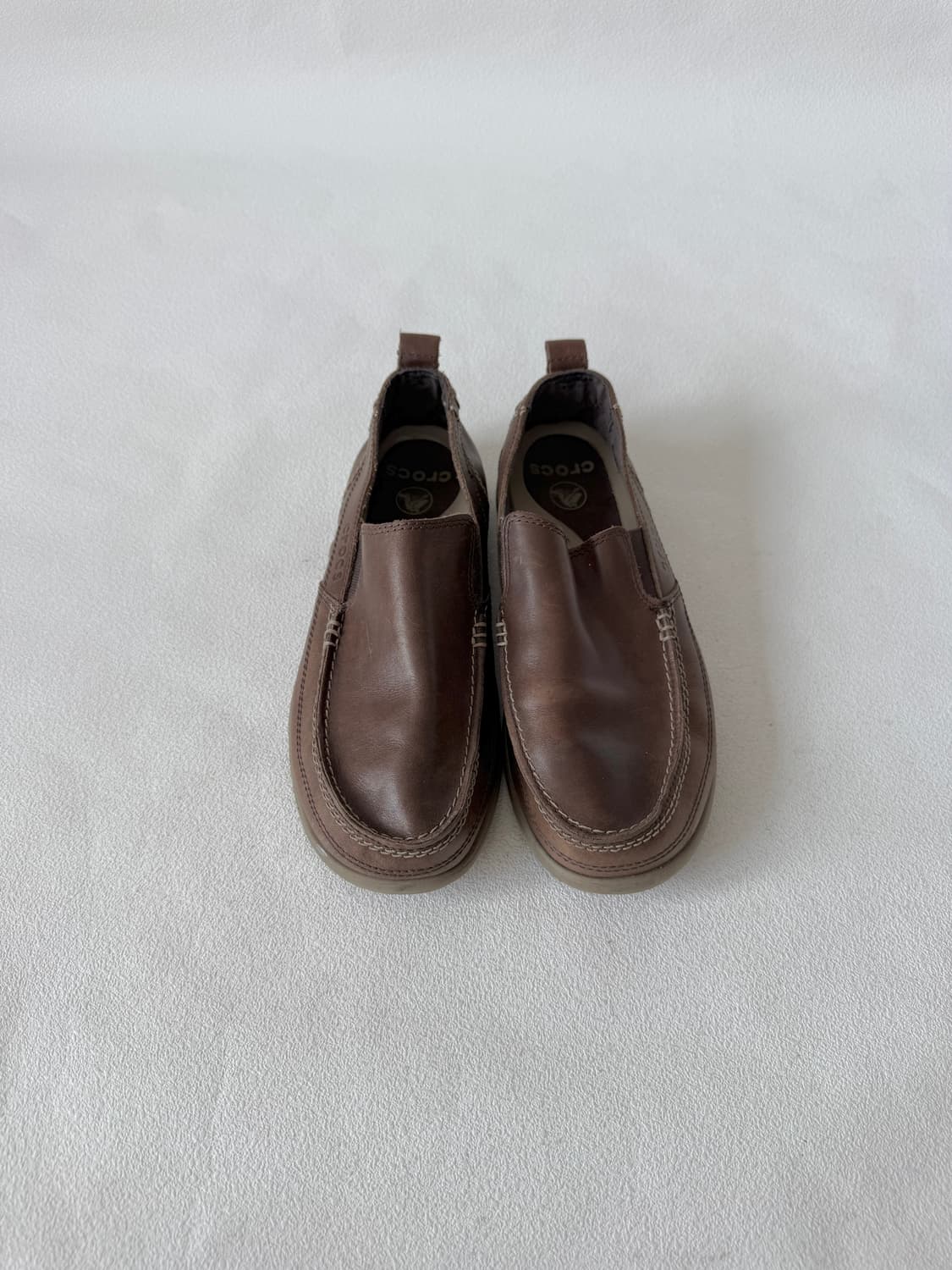 [7M]크록스(Crocs) 레더 로퍼 상품이미지2