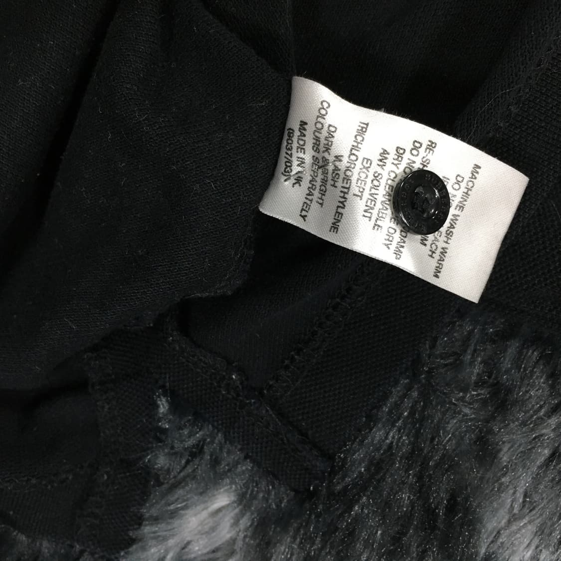 투티/0236 버버리 런던 카라 긴팔티 상품이미지7